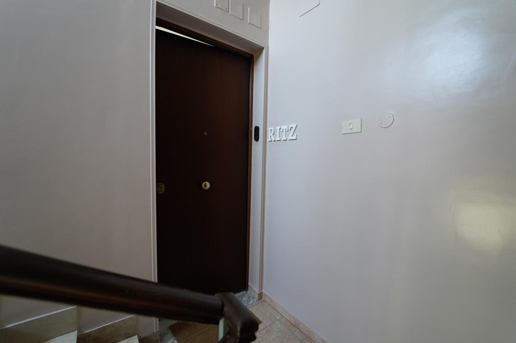 Ritz Salerno Apartment Exterior photo