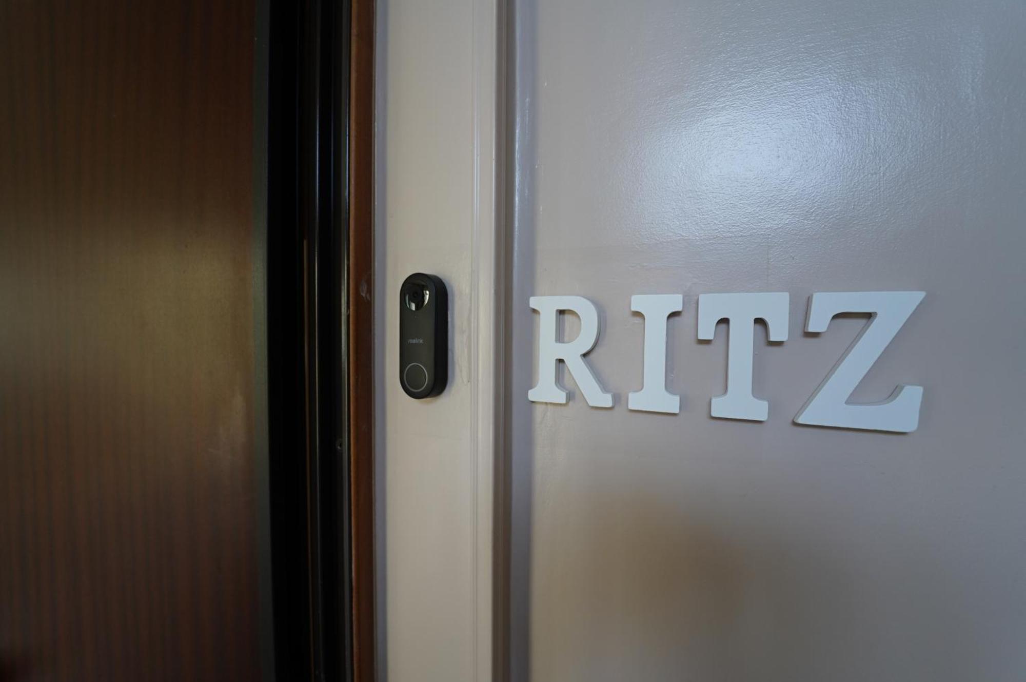 Ritz Salerno Apartment Exterior photo